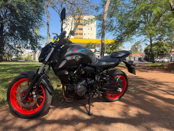 YAMAHA MT-07 ABS YAMAHA MT-07 ABS